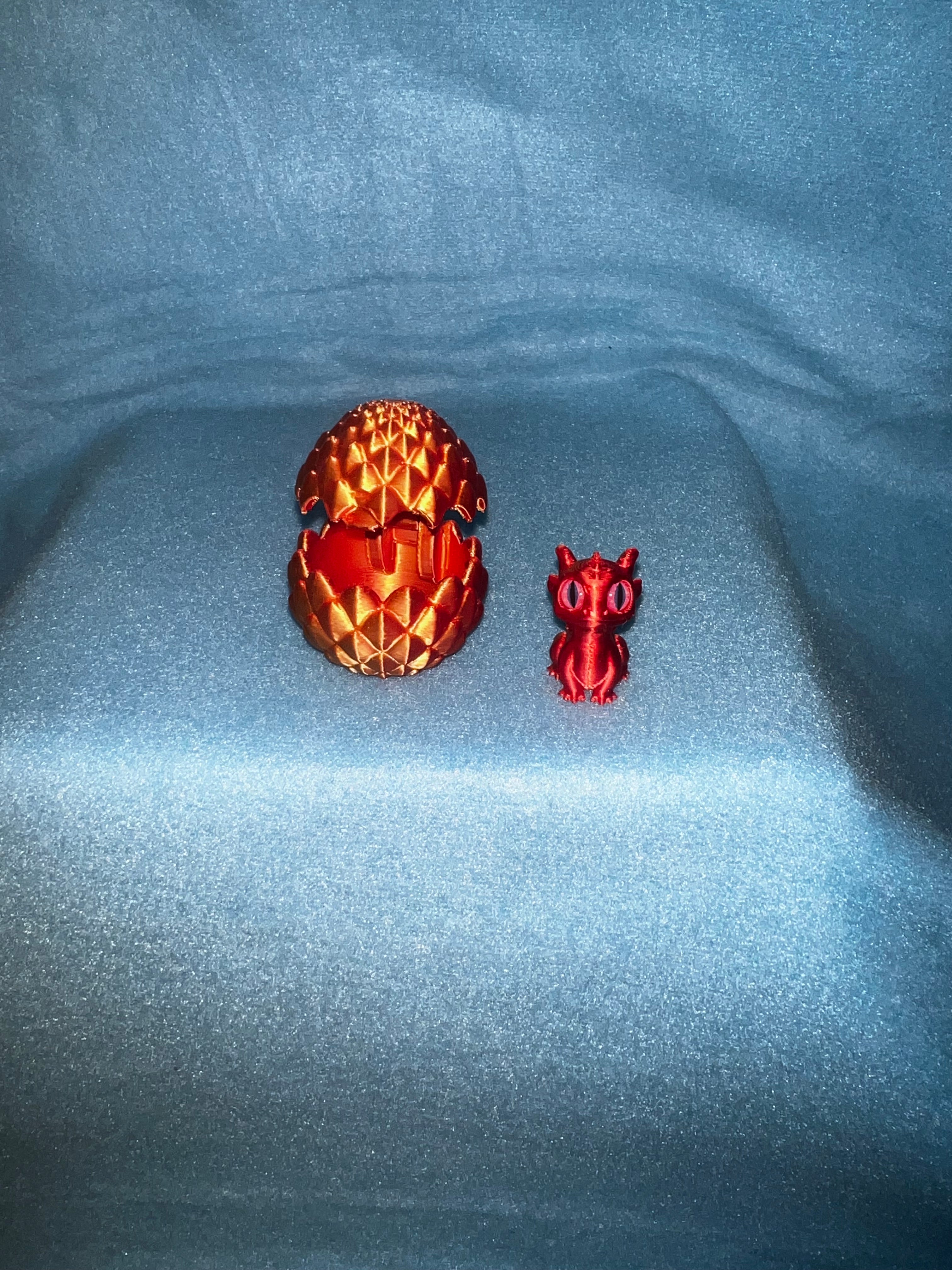 Mini 3 D Printed Dragon and Egg