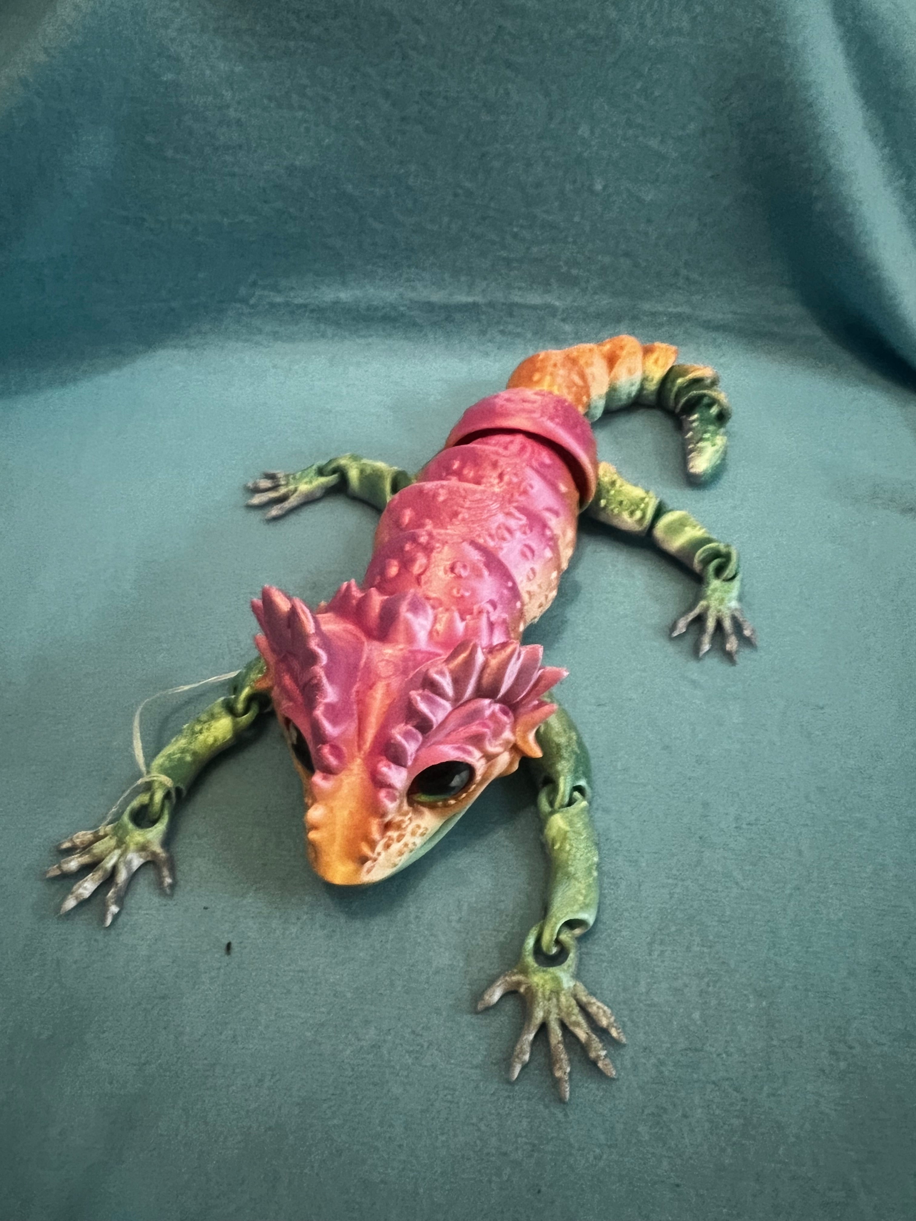 3d Printed Rainbow articulated Bearded Dragon
